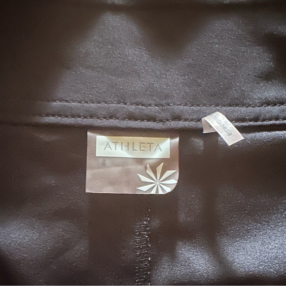 Athleta Boardshort with Floral Details Swim Surf In Black and Purple Size 6 - Picture 6 of 6